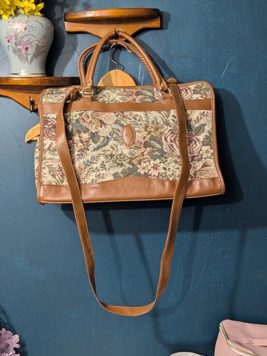 Source Unknown Handbags - Vintage Floral Tapestry Weekender Bag Cottagecore Grandmillennial Carpert Bag